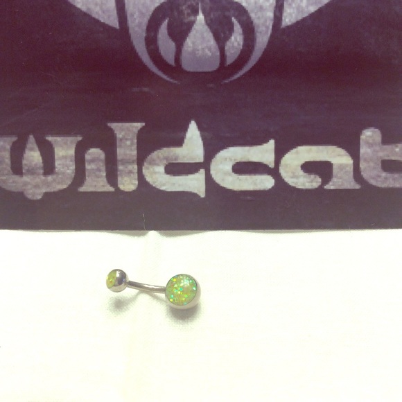 Wildcat green glitter belly piercing - Picture 1 of 1